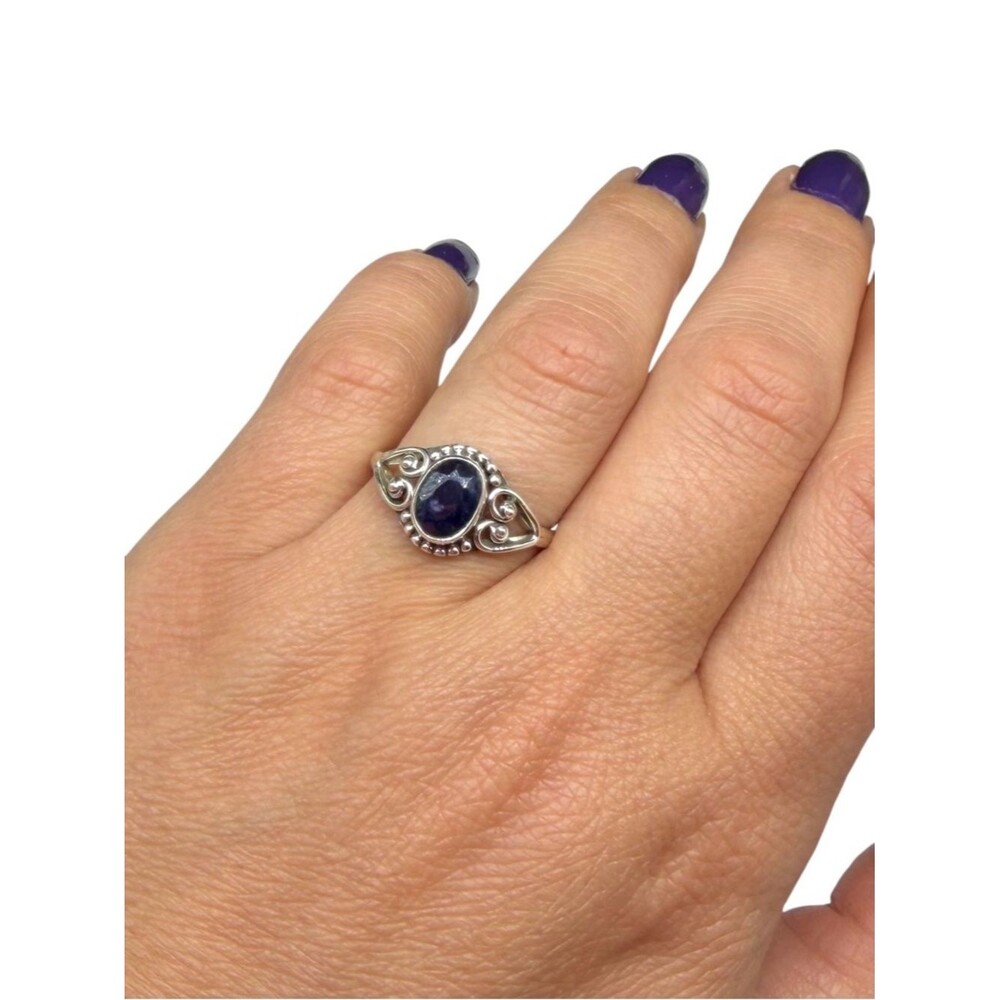 Blue Sapphire Ring Size 8.5 Solid 925 Sterling Silver Faceted Stone Heart Design - Picture 2 of 5